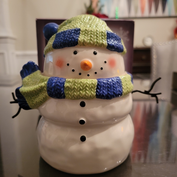 Scentsy Snowman Warmer with Blue and Green Scarf RETIRED - Picture 1 of 7